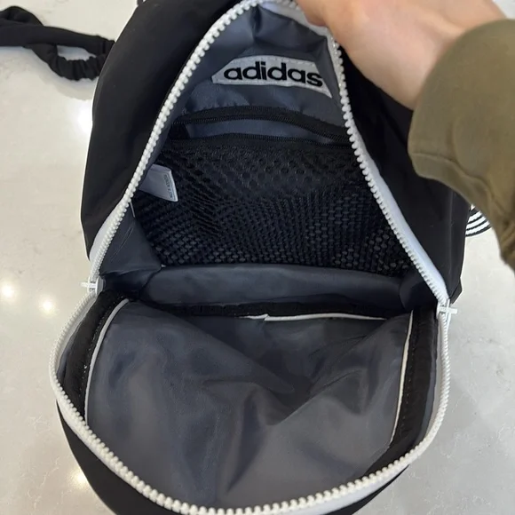 NWOT Adidas mini backpack - Picture 8 of 9